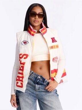 Ultra Game Kansas City Chiefs NFL Women’s Puffer Vest Eyelet White Small